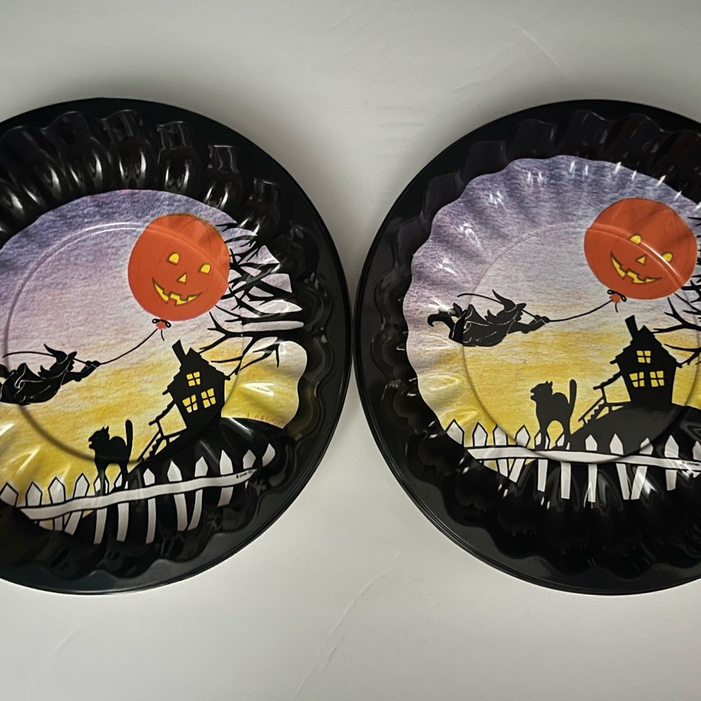 Halloween Plastic Party Bowls Witch Black Cat Pumpkin Balloon Lot Of 2 VINTAGE